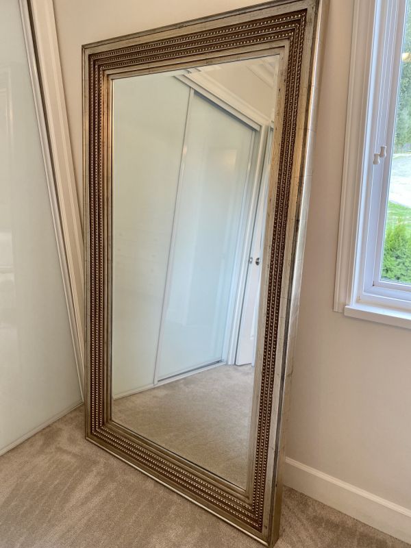 Elegant Frame Designs